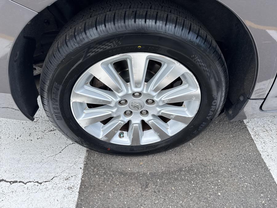 2015 Toyota Sienna 5dr 7-Pass Van XLE Premium AWD, available for sale in Waterbury, Connecticut | National Auto Brokers, Inc.. Waterbury, Connecticut 2015 Toyota Sienna 5dr 7-Pass Van XLE Premium AWD, available for sale in Waterbury, Connecticut | National Auto Brokers, Inc.. Waterbury, Connecticut