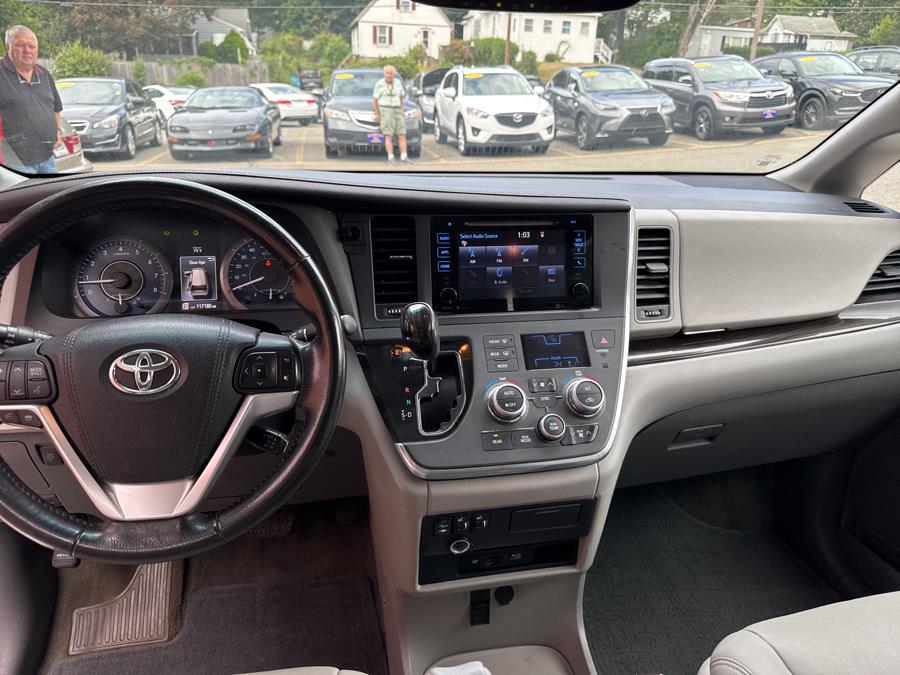 2015 Toyota Sienna 5dr 7-Pass Van XLE Premium AWD, available for sale in Waterbury, Connecticut | National Auto Brokers, Inc.. Waterbury, Connecticut 2015 Toyota Sienna 5dr 7-Pass Van XLE Premium AWD, available for sale in Waterbury, Connecticut | National Auto Brokers, Inc.. Waterbury, Connecticut