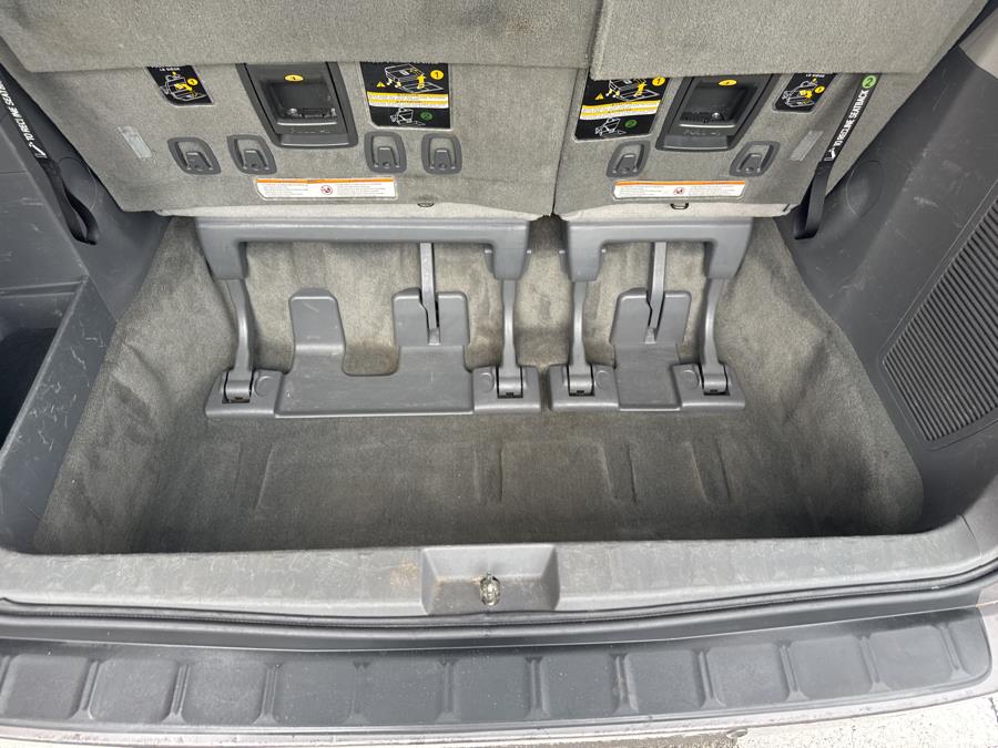 2015 Toyota Sienna 5dr 7-Pass Van XLE Premium AWD, available for sale in Waterbury, Connecticut | National Auto Brokers, Inc.. Waterbury, Connecticut 2015 Toyota Sienna 5dr 7-Pass Van XLE Premium AWD, available for sale in Waterbury, Connecticut | National Auto Brokers, Inc.. Waterbury, Connecticut