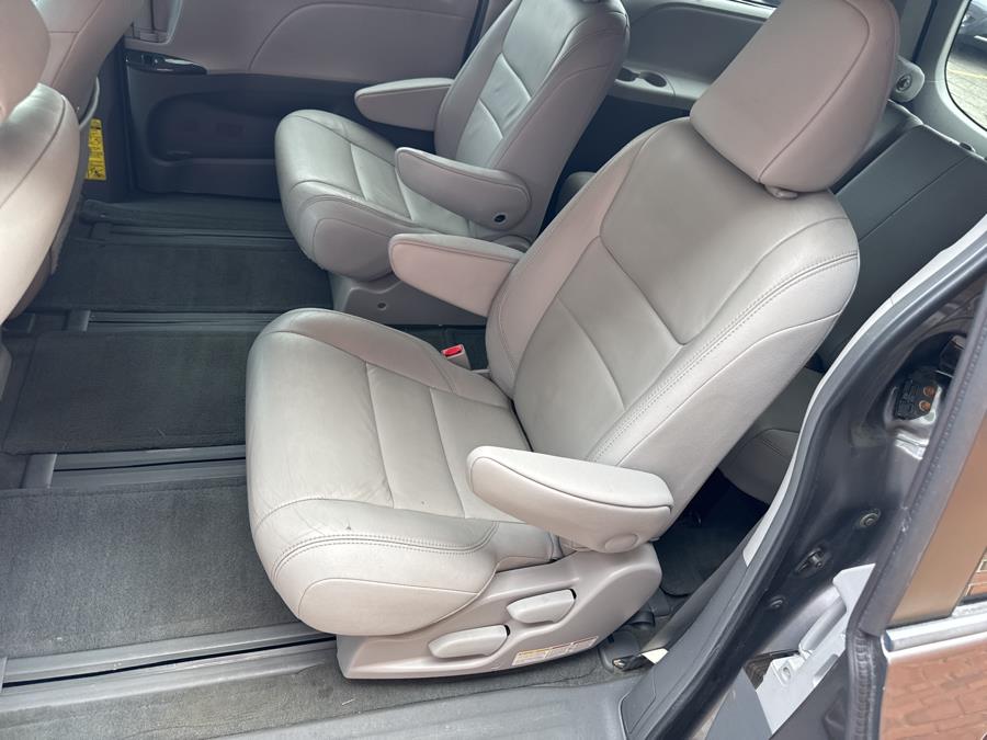 2015 Toyota Sienna 5dr 7-Pass Van XLE Premium AWD, available for sale in Waterbury, Connecticut | National Auto Brokers, Inc.. Waterbury, Connecticut 2015 Toyota Sienna 5dr 7-Pass Van XLE Premium AWD, available for sale in Waterbury, Connecticut | National Auto Brokers, Inc.. Waterbury, Connecticut