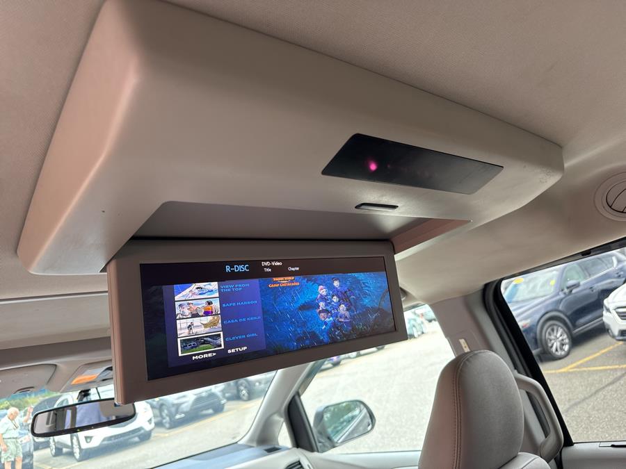 2015 Toyota Sienna 5dr 7-Pass Van XLE Premium AWD, available for sale in Waterbury, Connecticut | National Auto Brokers, Inc.. Waterbury, Connecticut 2015 Toyota Sienna 5dr 7-Pass Van XLE Premium AWD, available for sale in Waterbury, Connecticut | National Auto Brokers, Inc.. Waterbury, Connecticut
