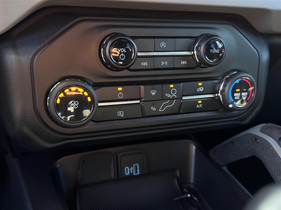 2021 Ford Bronco Big Bend, available for sale in Woodside, New York | Drive Central. Woodside, New York 2021 Ford Bronco Big Bend, available for sale in Woodside, New York | Drive Central. Woodside, New York