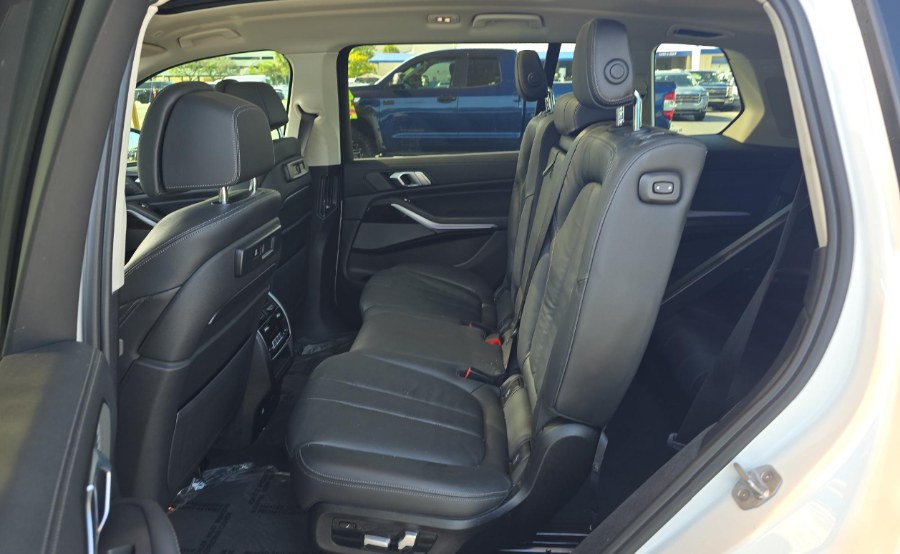 2020 BMW X7 xDrive40i Sports Activity Vehicle, available for sale in Fort Myers, Florida | Carlux Fort Myers. Fort Myers, Florida 2020 BMW X7 xDrive40i Sports Activity Vehicle, available for sale in Fort Myers, Florida | Carlux Fort Myers. Fort Myers, Florida