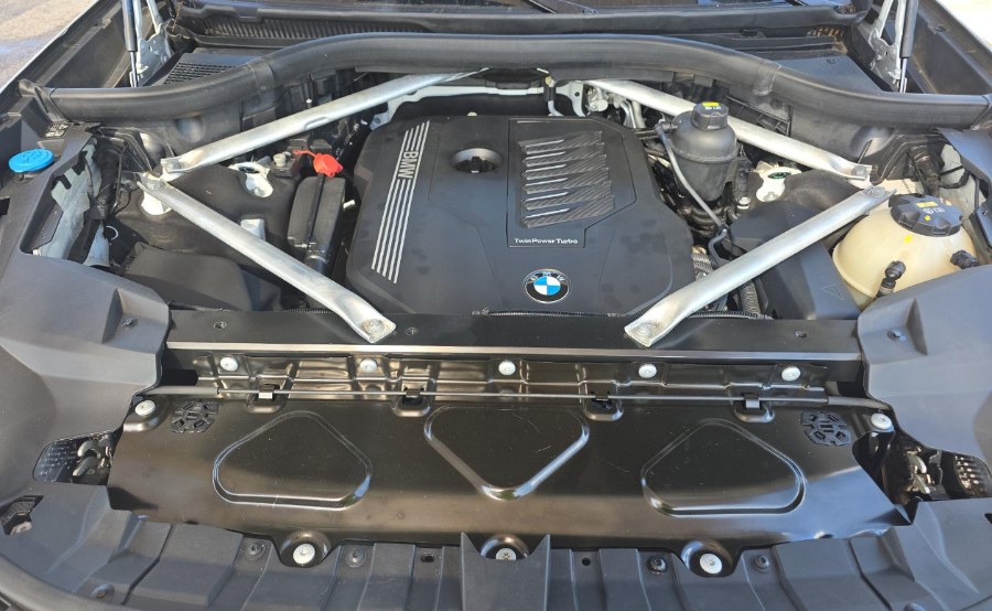 2020 BMW X7 xDrive40i Sports Activity Vehicle, available for sale in Fort Myers, Florida | Carlux Fort Myers. Fort Myers, Florida 2020 BMW X7 xDrive40i Sports Activity Vehicle, available for sale in Fort Myers, Florida | Carlux Fort Myers. Fort Myers, Florida