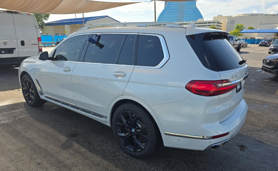 2020 BMW X7 xDrive40i Sports Activity Vehicle, available for sale in Fort Myers, Florida | Carlux Fort Myers. Fort Myers, Florida 2020 BMW X7 xDrive40i Sports Activity Vehicle, available for sale in Fort Myers, Florida | Carlux Fort Myers. Fort Myers, Florida