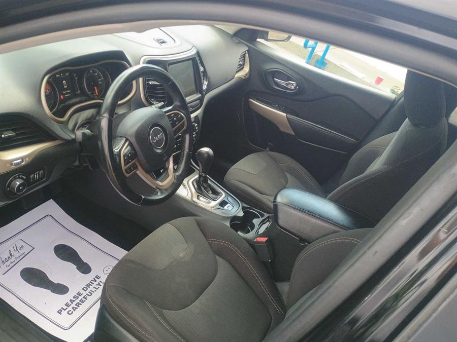 2017 Jeep Cherokee , available for sale in Wolcott, New York | Auto Hunter CNY. Wolcott, New York 2017 Jeep Cherokee , available for sale in Wolcott, New York | Auto Hunter CNY. Wolcott, New York