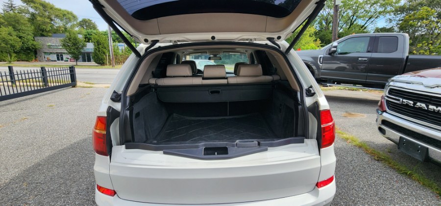 2013 BMW X5 AWD 4dr xDrive35i, available for sale in Huntington Station, New York | Huntington Auto Mall. Huntington Station, New York 2013 BMW X5 AWD 4dr xDrive35i, available for sale in Huntington Station, New York | Huntington Auto Mall. Huntington Station, New York