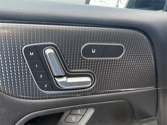 2021 Mercedes-benz Glb GLB 250, available for sale in Stratford, Connecticut | Wiz Leasing Inc. Stratford, Connecticut 2021 Mercedes-benz Glb GLB 250, available for sale in Stratford, Connecticut | Wiz Leasing Inc. Stratford, Connecticut