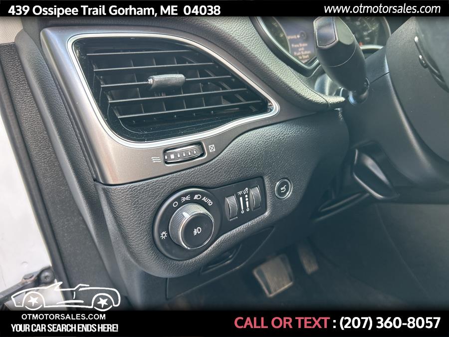 2019 Jeep Cherokee Limited 4x4, available for sale in Gorham, Maine | Ossipee Trail Motor Sales. Gorham, Maine 2019 Jeep Cherokee Limited 4x4, available for sale in Gorham, Maine | Ossipee Trail Motor Sales. Gorham, Maine