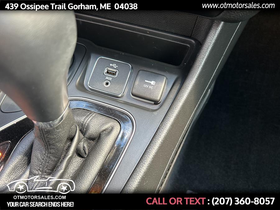 2019 Jeep Cherokee Limited 4x4, available for sale in Gorham, Maine | Ossipee Trail Motor Sales. Gorham, Maine 2019 Jeep Cherokee Limited 4x4, available for sale in Gorham, Maine | Ossipee Trail Motor Sales. Gorham, Maine