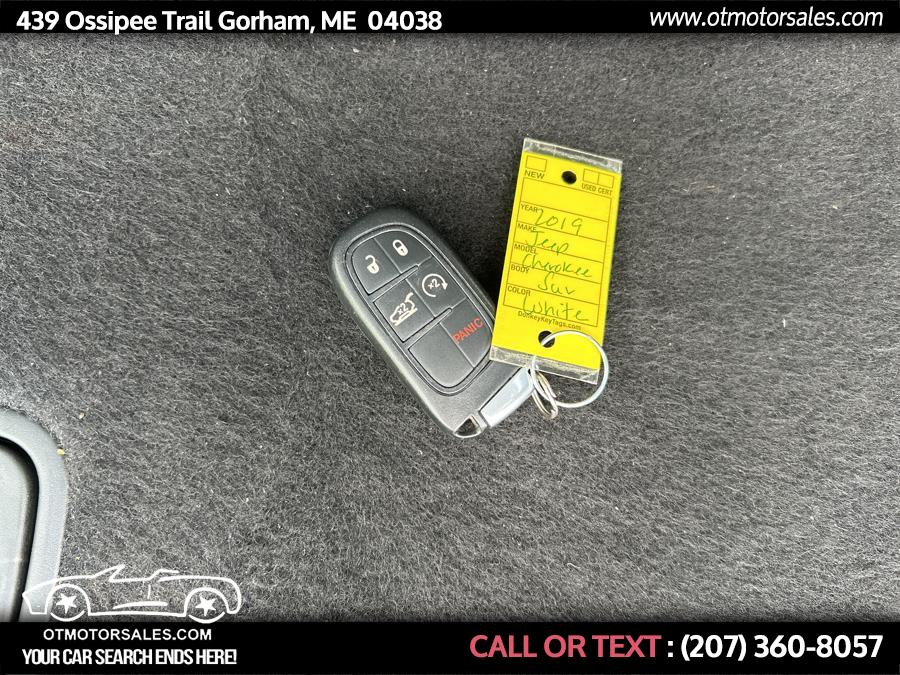 2019 Jeep Cherokee Limited 4x4, available for sale in Gorham, Maine | Ossipee Trail Motor Sales. Gorham, Maine 2019 Jeep Cherokee Limited 4x4, available for sale in Gorham, Maine | Ossipee Trail Motor Sales. Gorham, Maine