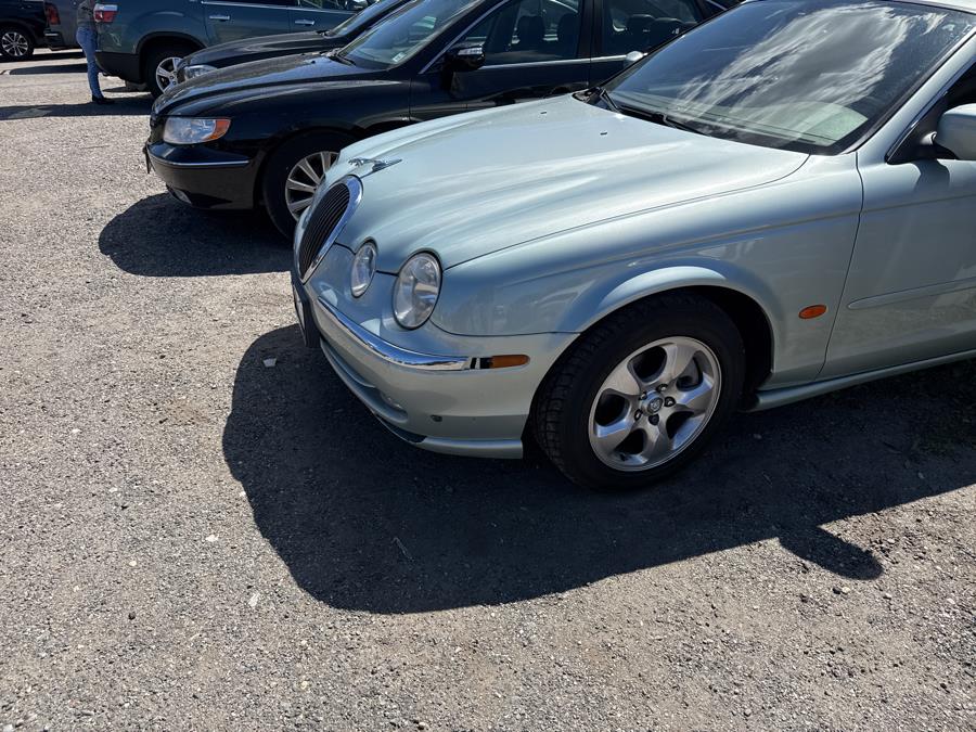2000 Jaguar S-TYPE 4dr Sdn V6, available for sale in Shirley, New York | Roe Motors Ltd. Shirley, New York 2000 Jaguar S-TYPE 4dr Sdn V6, available for sale in Shirley, New York | Roe Motors Ltd. Shirley, New York