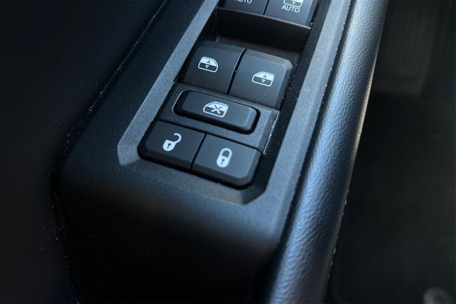 2021 Jeep Grand Cherokee L Altitude 4x4, available for sale in Lindenhurst, New York | Power Motor Group. Lindenhurst, New York 2021 Jeep Grand Cherokee L Altitude 4x4, available for sale in Lindenhurst, New York | Power Motor Group. Lindenhurst, New York