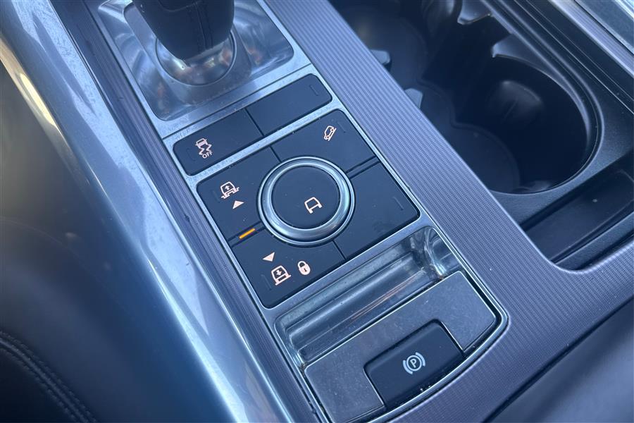2020 Land Rover Range Rover Sport HSE photo 35