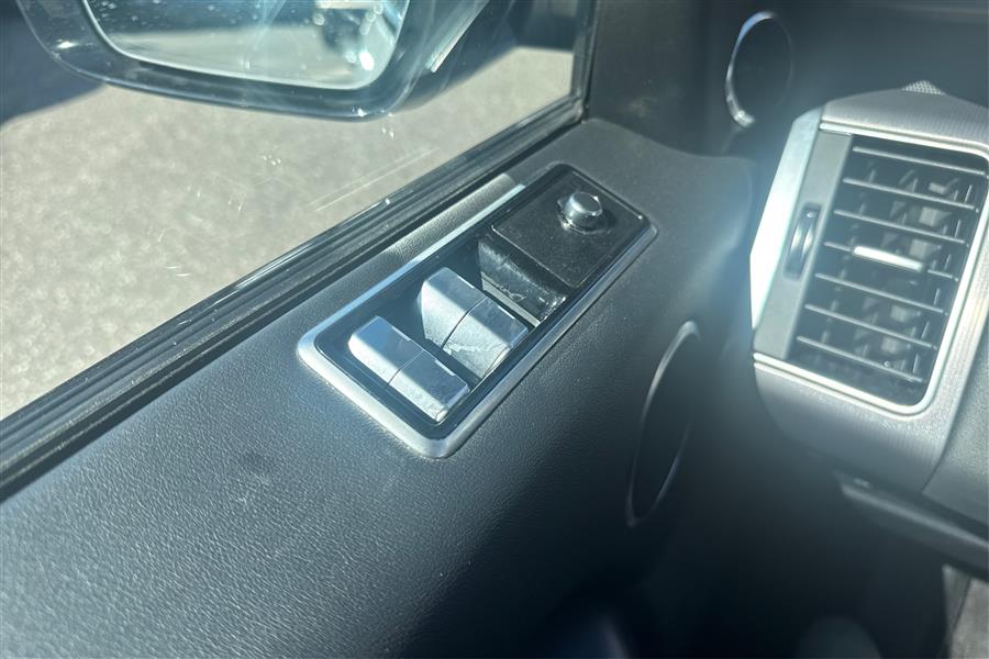 2020 Land Rover Range Rover Sport HSE photo 36