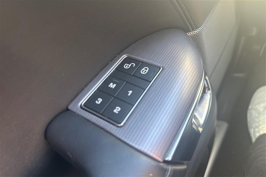 2020 Land Rover Range Rover Sport HSE photo 37