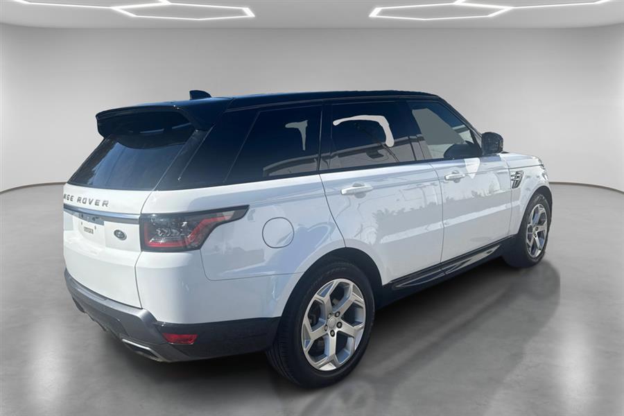 2020 Land Rover Range Rover Sport HSE photo 4