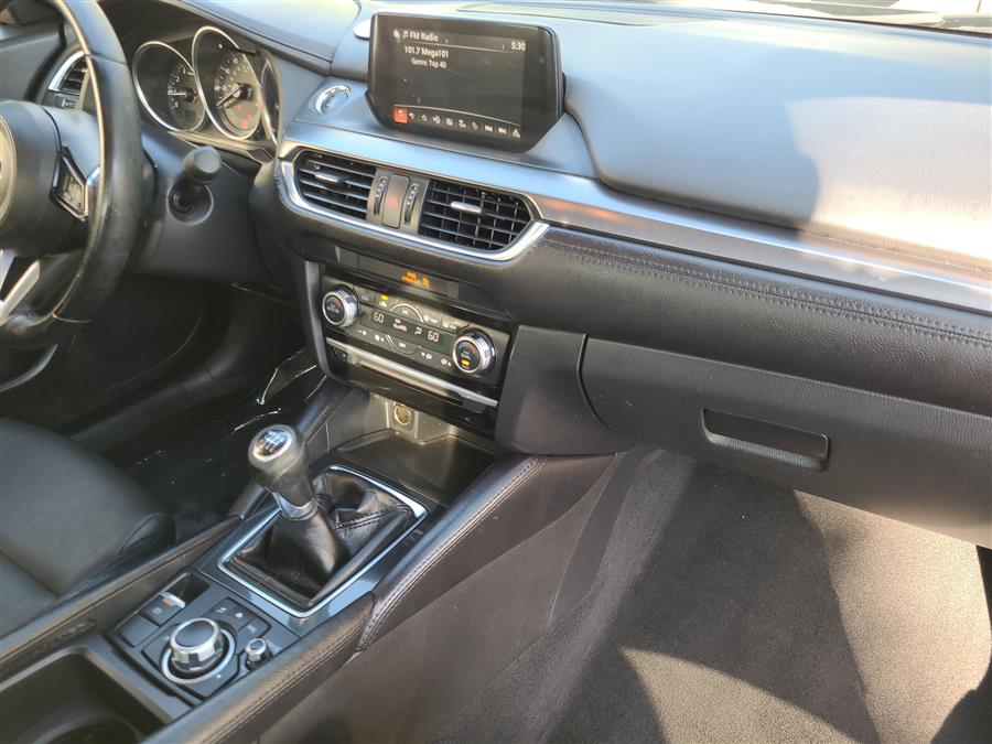 2017 Mazda Mazda6 Touring photo 23