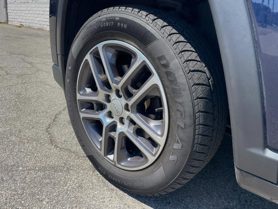 2020 Jeep Compass Latitude FWD, available for sale in Hawaiian Gardens, California | Luxe Motors. Hawaiian Gardens, California 2020 Jeep Compass Latitude FWD, available for sale in Hawaiian Gardens, California | Luxe Motors. Hawaiian Gardens, California