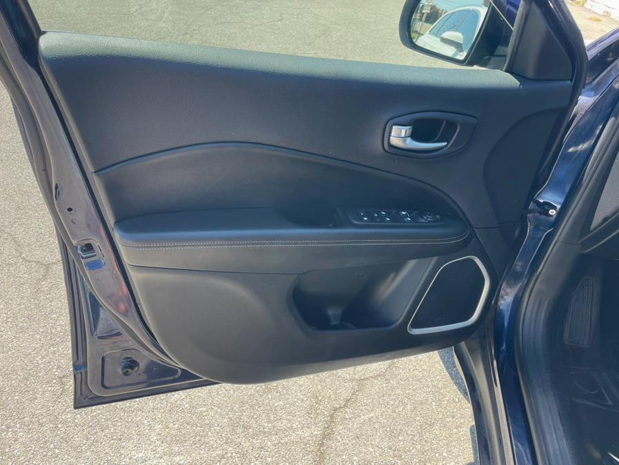 2020 Jeep Compass Latitude FWD, available for sale in Hawaiian Gardens, California | Luxe Motors. Hawaiian Gardens, California 2020 Jeep Compass Latitude FWD, available for sale in Hawaiian Gardens, California | Luxe Motors. Hawaiian Gardens, California