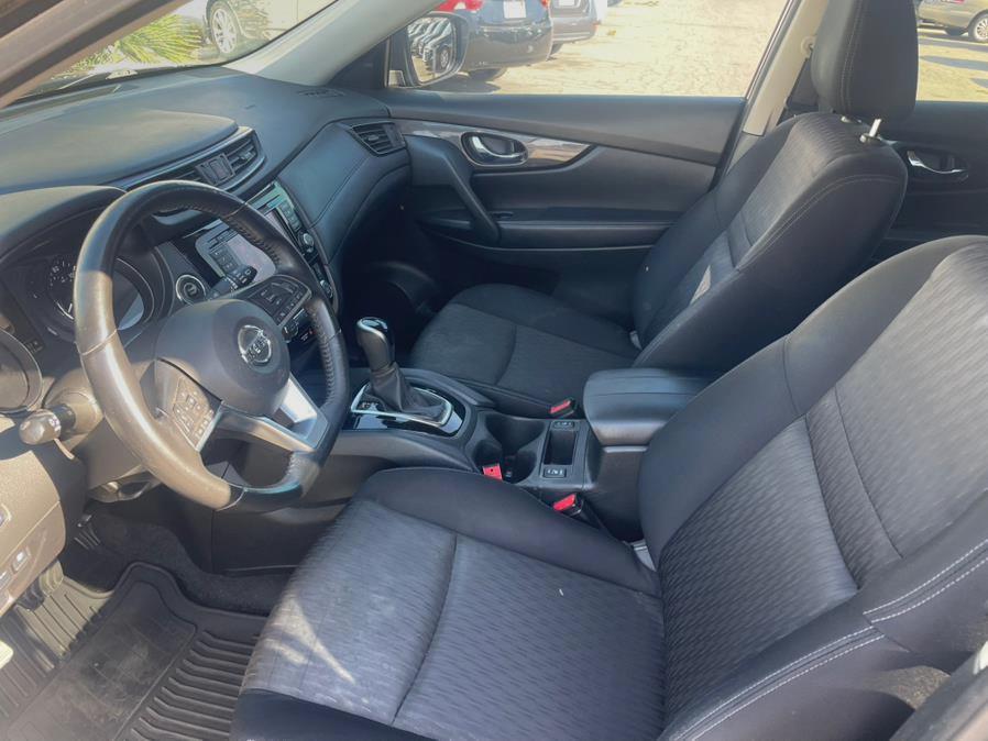 2019 Nissan Rogue FWD SV, available for sale in Hawaiian Gardens, California | Luxe Motors. Hawaiian Gardens, California 2019 Nissan Rogue FWD SV, available for sale in Hawaiian Gardens, California | Luxe Motors. Hawaiian Gardens, California