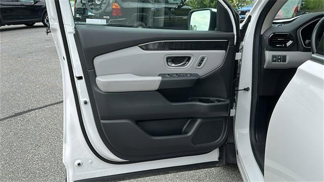 2024 Honda Pilot Elite, available for sale in Avon, Connecticut | Sullivan Automotive Group. Avon, Connecticut 2024 Honda Pilot Elite, available for sale in Avon, Connecticut | Sullivan Automotive Group. Avon, Connecticut