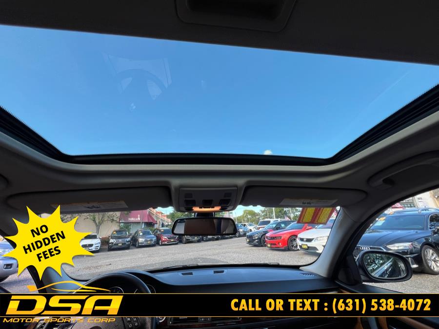 2011 BMW 3 Series 4dr Sdn 328i xDrive AWD SULEV, available for sale in Commack, New York | DSA Motor Sports Corp. Commack, New York 2011 BMW 3 Series 4dr Sdn 328i xDrive AWD SULEV, available for sale in Commack, New York | DSA Motor Sports Corp. Commack, New York