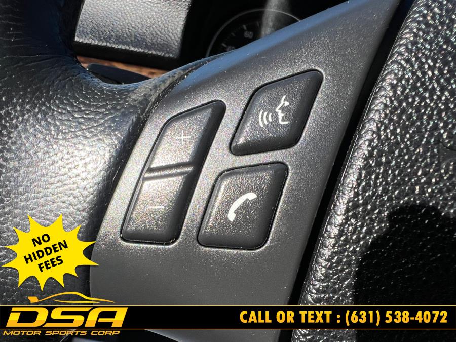 2011 BMW 3 Series 4dr Sdn 328i xDrive AWD SULEV, available for sale in Commack, New York | DSA Motor Sports Corp. Commack, New York 2011 BMW 3 Series 4dr Sdn 328i xDrive AWD SULEV, available for sale in Commack, New York | DSA Motor Sports Corp. Commack, New York