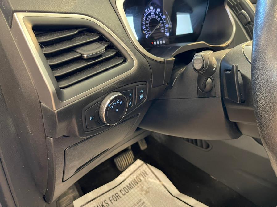 2019 Ford Edge SEL AWD, available for sale in Suffern, New York | Rockland Motor Sport. Suffern, New York 2019 Ford Edge SEL AWD, available for sale in Suffern, New York | Rockland Motor Sport. Suffern, New York