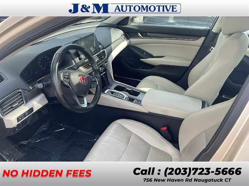 2018 Honda Accord Touring 2.0T photo 2