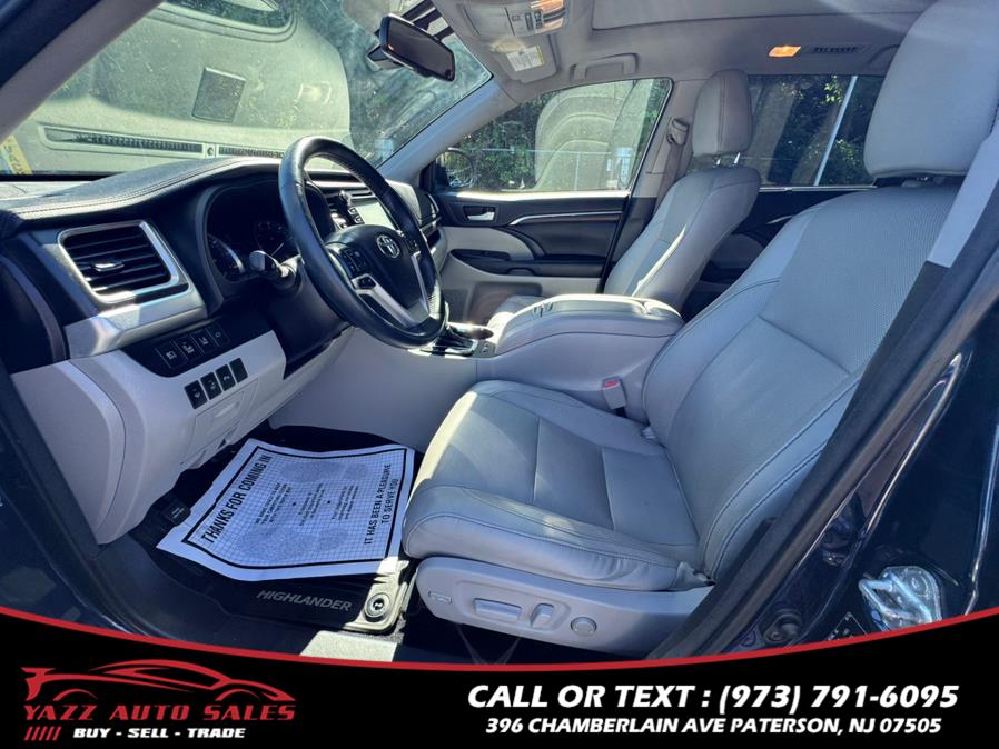 2016 Toyota Highlander AWD 4dr V6 Limited Platinum (Natl), available for sale in Paterson, New Jersey | Yazz Auto Sales. Paterson, New Jersey 2016 Toyota Highlander AWD 4dr V6 Limited Platinum (Natl), available for sale in Paterson, New Jersey | Yazz Auto Sales. Paterson, New Jersey
