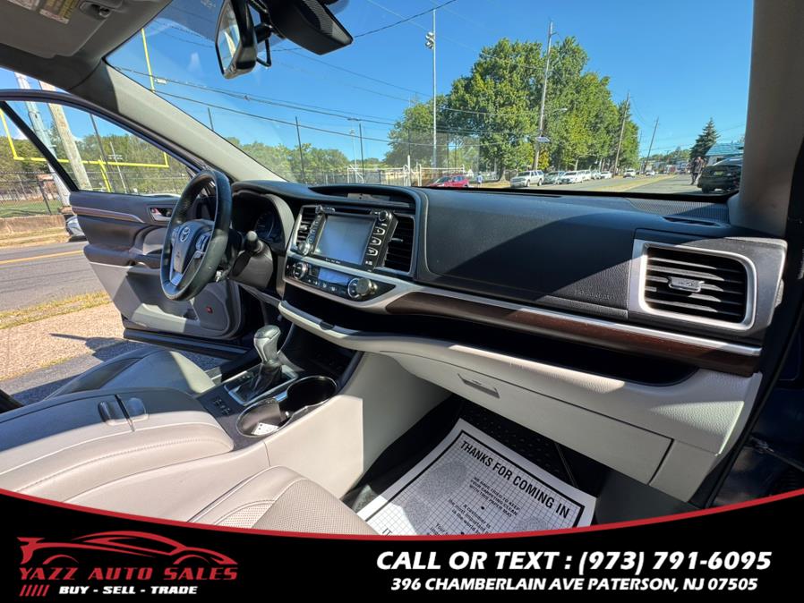 2016 Toyota Highlander AWD 4dr V6 Limited Platinum (Natl), available for sale in Paterson, New Jersey | Yazz Auto Sales. Paterson, New Jersey 2016 Toyota Highlander AWD 4dr V6 Limited Platinum (Natl), available for sale in Paterson, New Jersey | Yazz Auto Sales. Paterson, New Jersey
