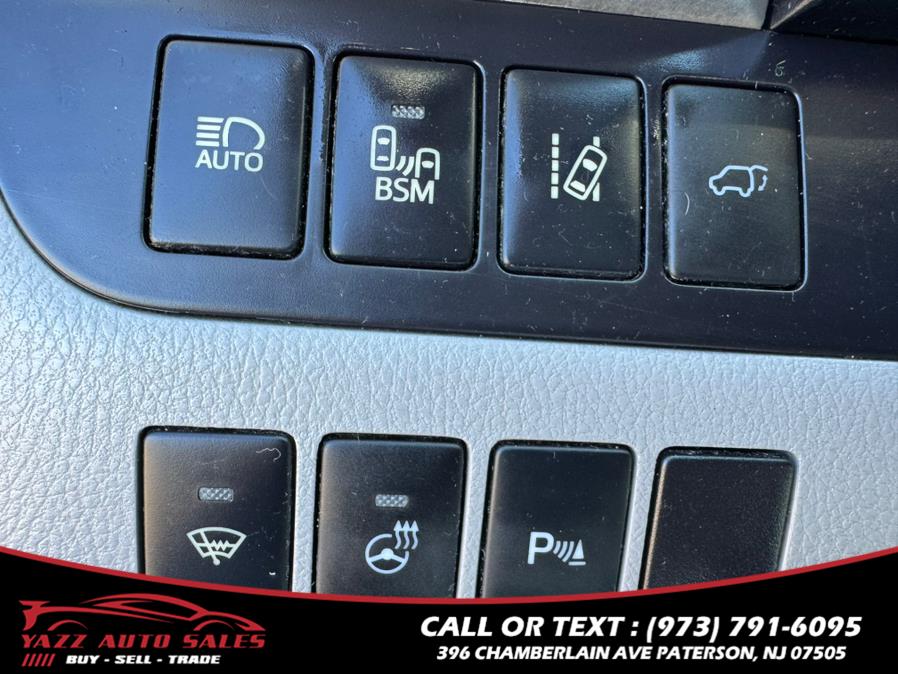 2016 Toyota Highlander AWD 4dr V6 Limited Platinum (Natl), available for sale in Paterson, New Jersey | Yazz Auto Sales. Paterson, New Jersey 2016 Toyota Highlander AWD 4dr V6 Limited Platinum (Natl), available for sale in Paterson, New Jersey | Yazz Auto Sales. Paterson, New Jersey