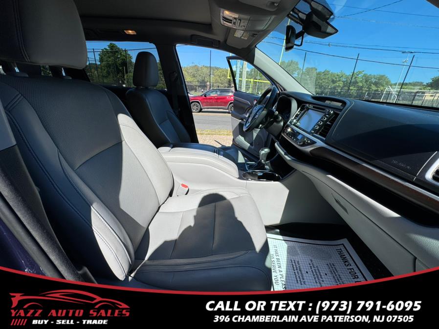 2016 Toyota Highlander AWD 4dr V6 Limited Platinum (Natl), available for sale in Paterson, New Jersey | Yazz Auto Sales. Paterson, New Jersey 2016 Toyota Highlander AWD 4dr V6 Limited Platinum (Natl), available for sale in Paterson, New Jersey | Yazz Auto Sales. Paterson, New Jersey