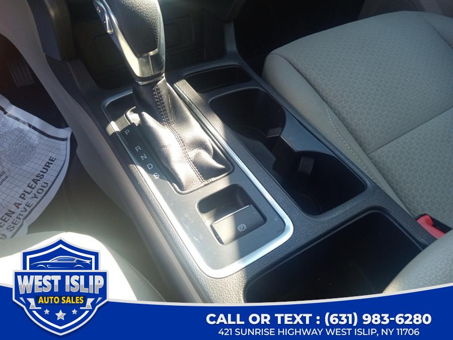 2019 Ford Escape SE 4WD, available for sale in West Islip, New York | West Islip Auto Sales. West Islip, New York 2019 Ford Escape SE 4WD, available for sale in West Islip, New York | West Islip Auto Sales. West Islip, New York