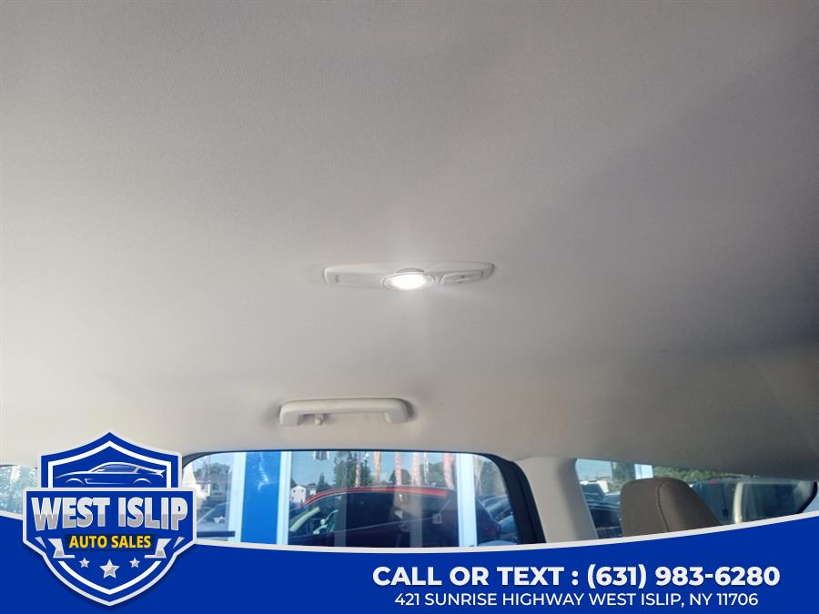 2019 Ford Escape SE 4WD, available for sale in West Islip, New York | West Islip Auto Sales. West Islip, New York 2019 Ford Escape SE 4WD, available for sale in West Islip, New York | West Islip Auto Sales. West Islip, New York