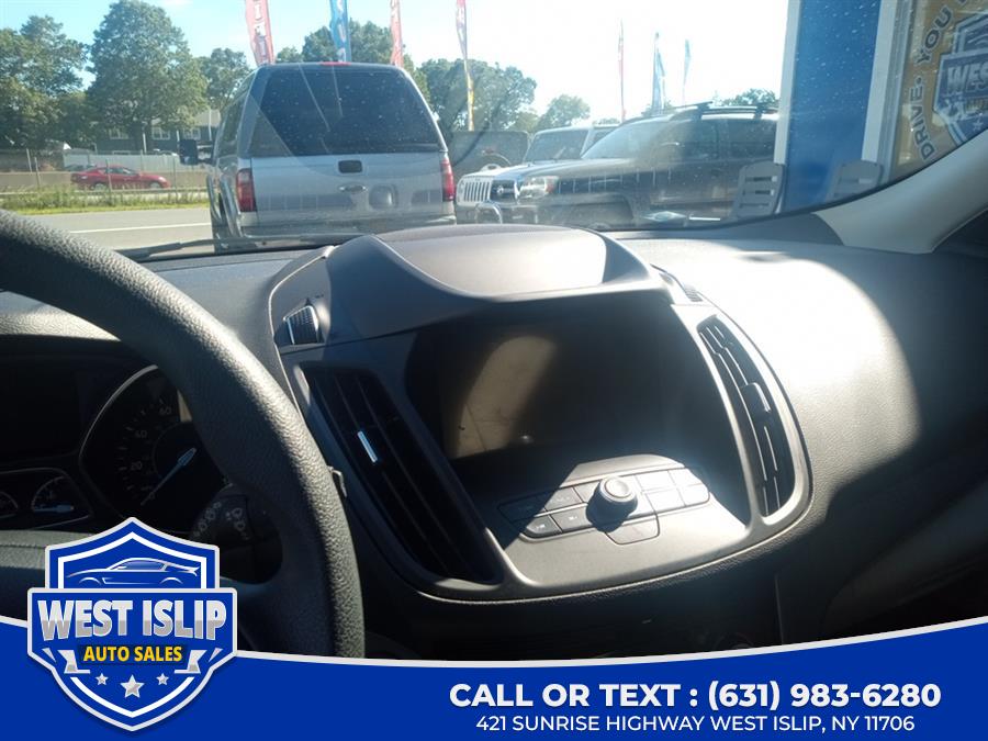 2019 Ford Escape SE 4WD, available for sale in West Islip, New York | West Islip Auto Sales. West Islip, New York 2019 Ford Escape SE 4WD, available for sale in West Islip, New York | West Islip Auto Sales. West Islip, New York