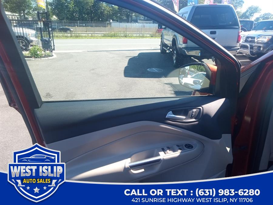 2019 Ford Escape SE 4WD, available for sale in West Islip, New York | West Islip Auto Sales. West Islip, New York 2019 Ford Escape SE 4WD, available for sale in West Islip, New York | West Islip Auto Sales. West Islip, New York
