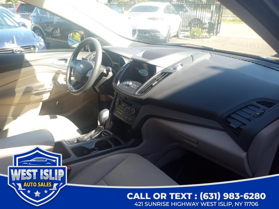 2019 Ford Escape SE 4WD, available for sale in West Islip, New York | West Islip Auto Sales. West Islip, New York 2019 Ford Escape SE 4WD, available for sale in West Islip, New York | West Islip Auto Sales. West Islip, New York