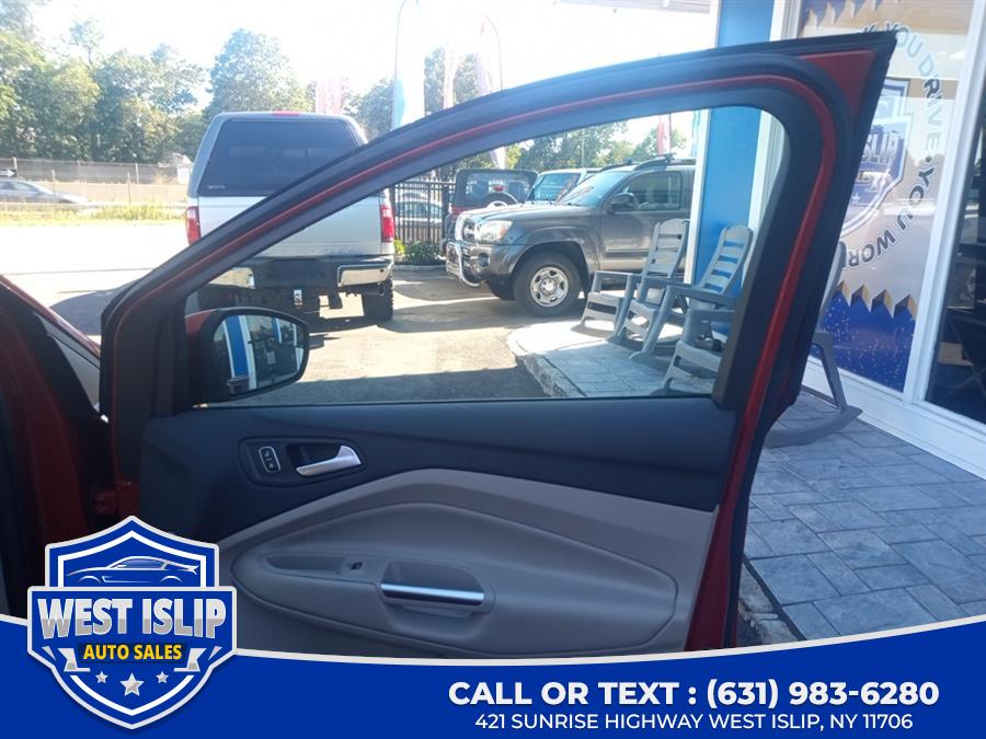 2019 Ford Escape SE 4WD, available for sale in West Islip, New York | West Islip Auto Sales. West Islip, New York 2019 Ford Escape SE 4WD, available for sale in West Islip, New York | West Islip Auto Sales. West Islip, New York