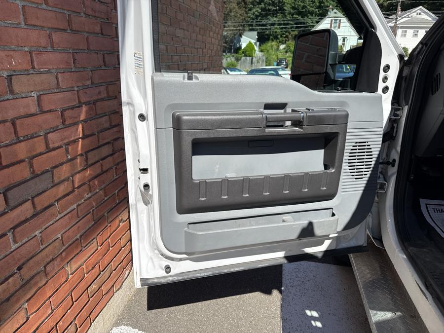 2015 Ford Super Duty F-250 SRW 4WD Reg Cab 137" XL, available for sale in Waterbury, Connecticut | National Auto Brokers, Inc.. Waterbury, Connecticut 2015 Ford Super Duty F-250 SRW 4WD Reg Cab 137" XL, available for sale in Waterbury, Connecticut | National Auto Brokers, Inc.. Waterbury, Connecticut