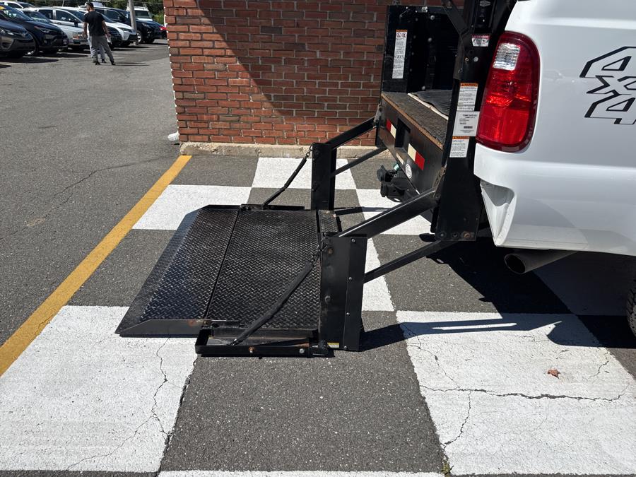 2015 Ford Super Duty F-250 SRW 4WD Reg Cab 137" XL, available for sale in Waterbury, Connecticut | National Auto Brokers, Inc.. Waterbury, Connecticut 2015 Ford Super Duty F-250 SRW 4WD Reg Cab 137" XL, available for sale in Waterbury, Connecticut | National Auto Brokers, Inc.. Waterbury, Connecticut