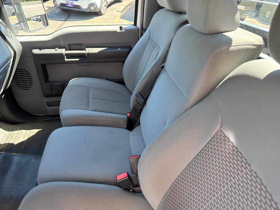 2015 Ford Super Duty F-250 SRW 4WD Reg Cab 137" XL, available for sale in Waterbury, Connecticut | National Auto Brokers, Inc.. Waterbury, Connecticut 2015 Ford Super Duty F-250 SRW 4WD Reg Cab 137" XL, available for sale in Waterbury, Connecticut | National Auto Brokers, Inc.. Waterbury, Connecticut