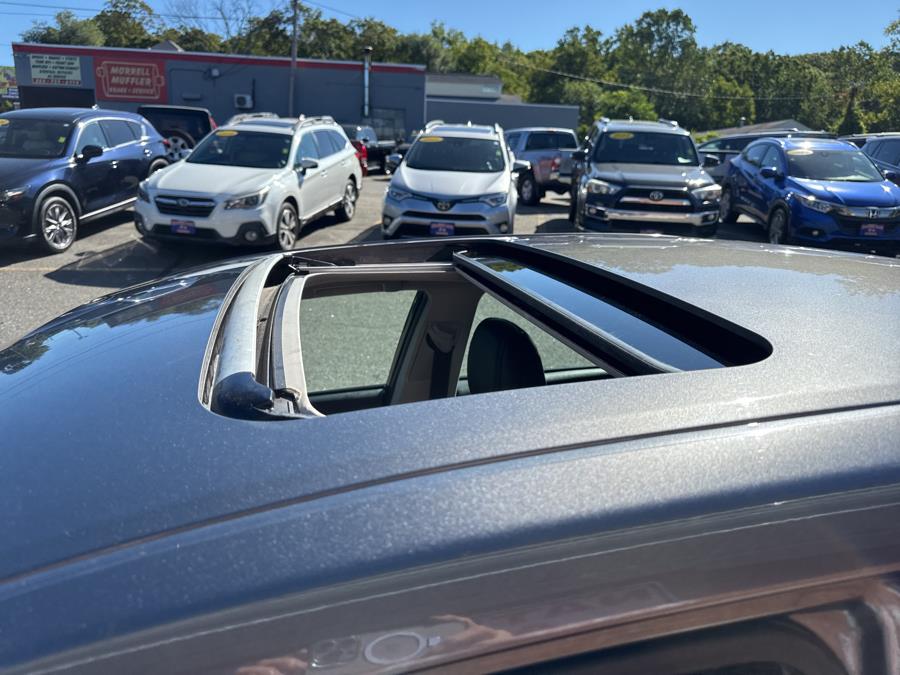 2015 Toyota Avalon 4dr Sdn XLE Touring, available for sale in Waterbury, Connecticut | National Auto Brokers, Inc.. Waterbury, Connecticut 2015 Toyota Avalon 4dr Sdn XLE Touring, available for sale in Waterbury, Connecticut | National Auto Brokers, Inc.. Waterbury, Connecticut