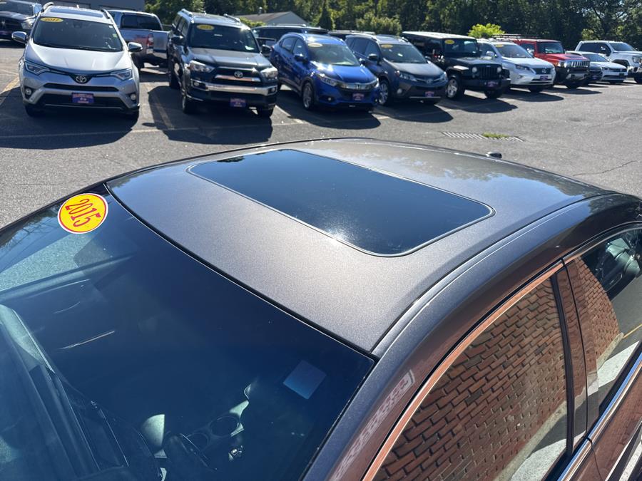 2015 Toyota Avalon 4dr Sdn XLE Touring, available for sale in Waterbury, Connecticut | National Auto Brokers, Inc.. Waterbury, Connecticut 2015 Toyota Avalon 4dr Sdn XLE Touring, available for sale in Waterbury, Connecticut | National Auto Brokers, Inc.. Waterbury, Connecticut