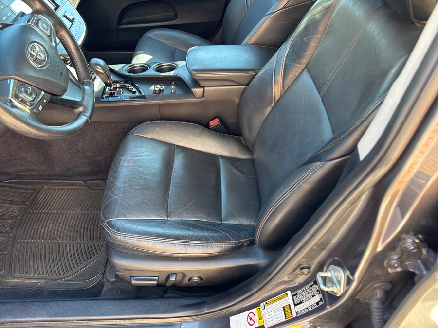 2015 Toyota Avalon 4dr Sdn XLE Touring, available for sale in Waterbury, Connecticut | National Auto Brokers, Inc.. Waterbury, Connecticut 2015 Toyota Avalon 4dr Sdn XLE Touring, available for sale in Waterbury, Connecticut | National Auto Brokers, Inc.. Waterbury, Connecticut