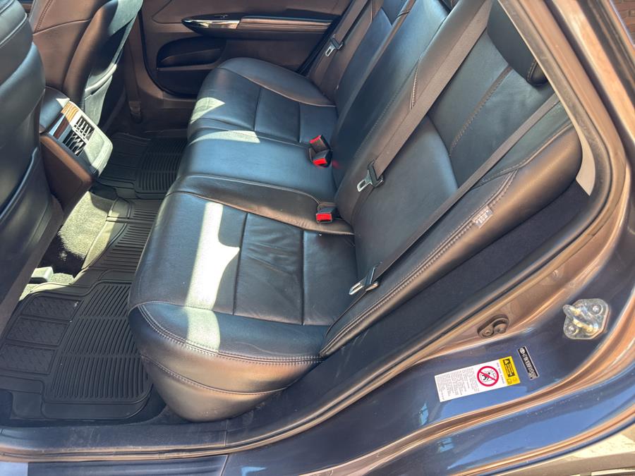 2015 Toyota Avalon 4dr Sdn XLE Touring, available for sale in Waterbury, Connecticut | National Auto Brokers, Inc.. Waterbury, Connecticut 2015 Toyota Avalon 4dr Sdn XLE Touring, available for sale in Waterbury, Connecticut | National Auto Brokers, Inc.. Waterbury, Connecticut