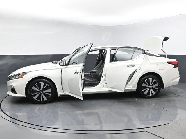 2022 Nissan Altima 2.5 SL, available for sale in Woodside, New York | Drive Central. Woodside, New York 2022 Nissan Altima 2.5 SL, available for sale in Woodside, New York | Drive Central. Woodside, New York