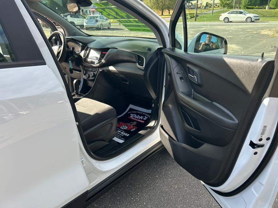 2017 Chevrolet Trax FWD 4dr LS, available for sale in Stafford Springs, Connecticut | Dick's Sales and Service LLC. Stafford Springs, Connecticut 2017 Chevrolet Trax FWD 4dr LS, available for sale in Stafford Springs, Connecticut | Dick's Sales and Service LLC. Stafford Springs, Connecticut