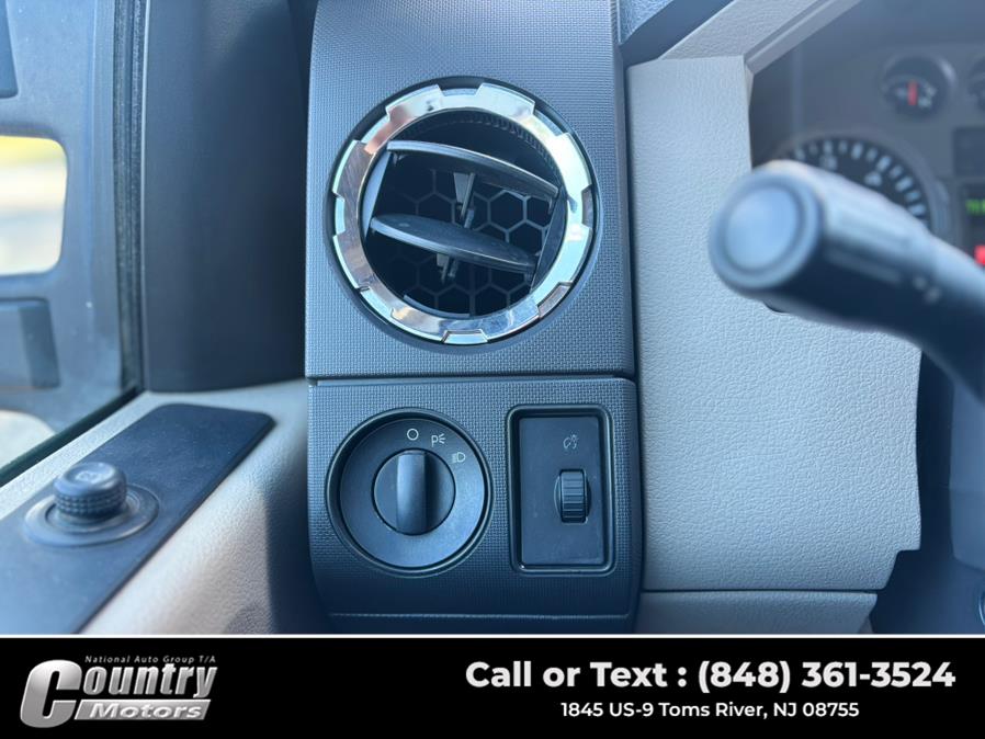 2009 Ford Super Duty F-250 SRW 4WD SuperCab 158" XLT, available for sale in Toms River, New Jersey | Country Motors. Toms River, New Jersey 2009 Ford Super Duty F-250 SRW 4WD SuperCab 158" XLT, available for sale in Toms River, New Jersey | Country Motors. Toms River, New Jersey
